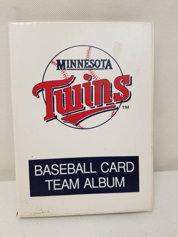 lot 12 image: Minnesota Twins Baseball Card Team Album 1987 to early 1990s