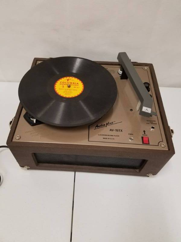 lot 16 image: Audio Plus Record Player and case