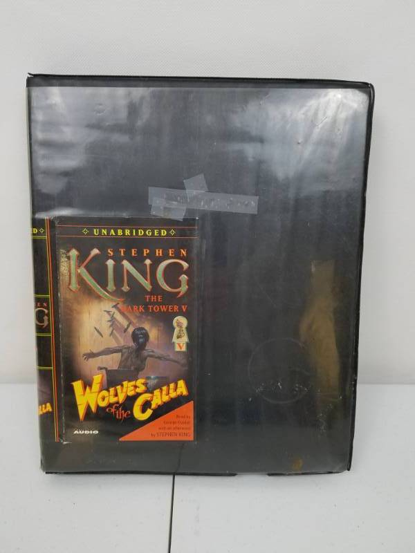 lot 28 image: Steven King The Dark Tower