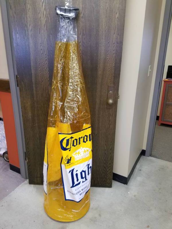 lot 52 image: Plastic Air up Carona Light Bottle