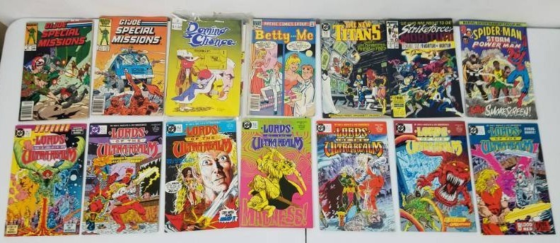 lot 59 image: Large lot of 1980s Comics plus 7 Domino Chance comics