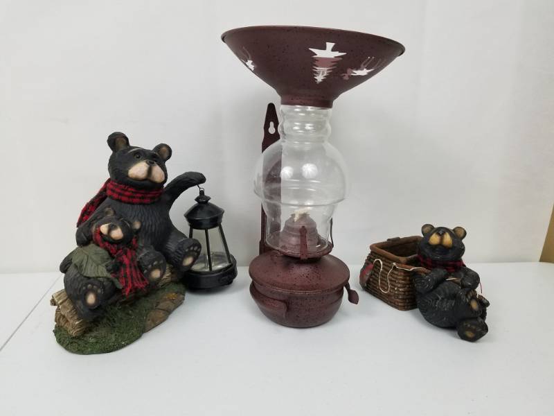 lot 82 image: 11 wall mount oil lamp & two decorative bears