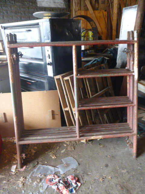 lot 3 image: Scaffolding