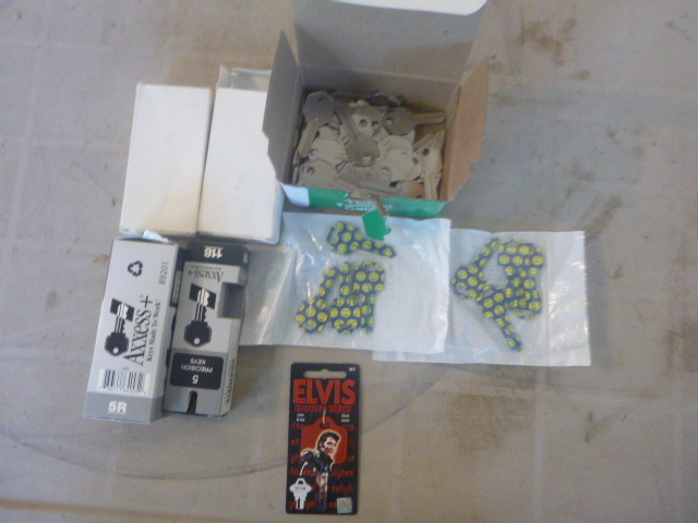 lot 17 image: Miscellaneous Key Blanks