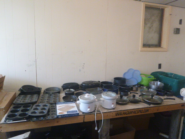 lot 34 image: Miscellaneous Kitchen Items