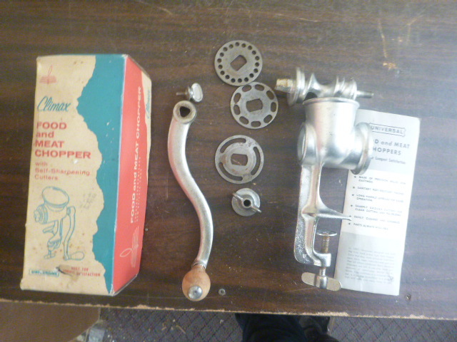 lot 37 image: Vintage Climax Food and Meat Chopper