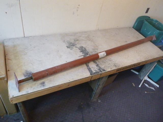 lot 44 image: Adjustable Tel-O-Post