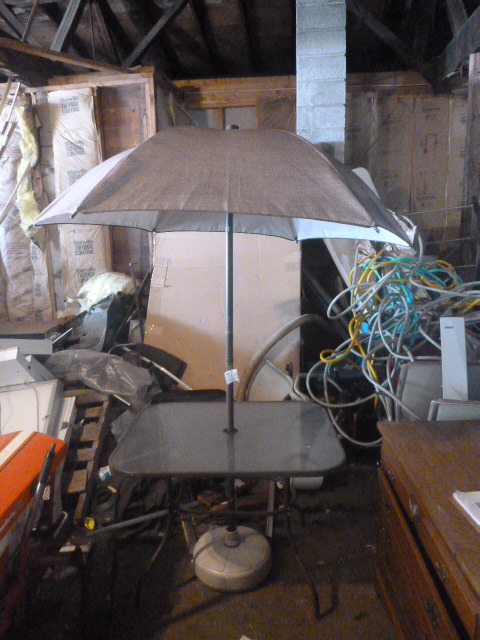 lot 48 image: Outdoor Table with Umbrella and Stand