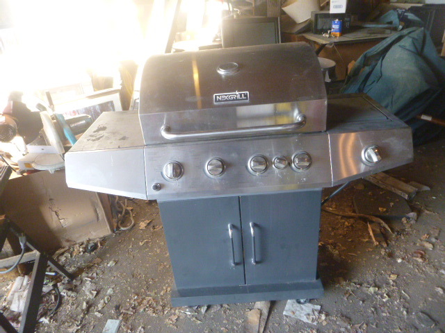lot 56 image: Nex Grill