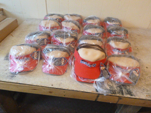 lot 58 image: 48 Overcombing 40 Caps