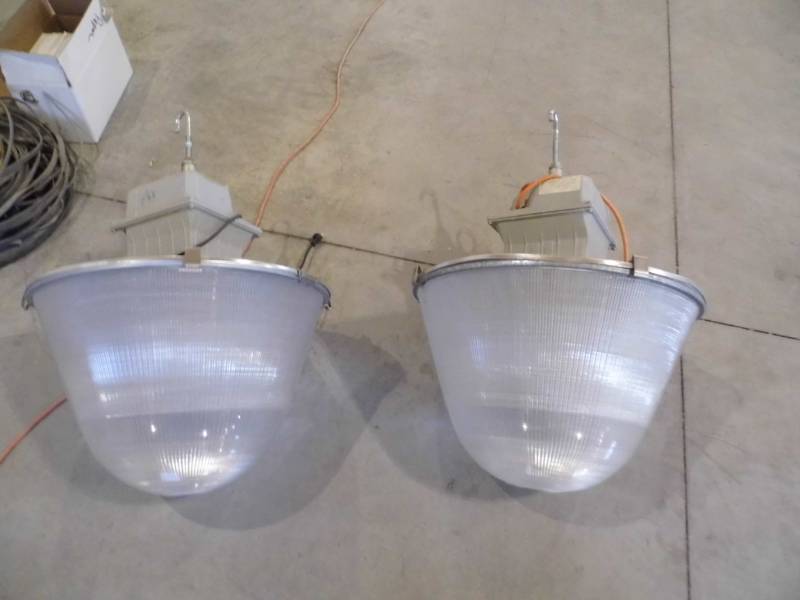 Lot of 2 Large Lights