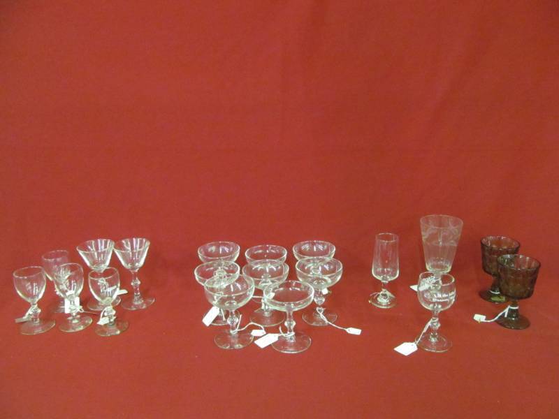 lot 10 image: stemware glasses