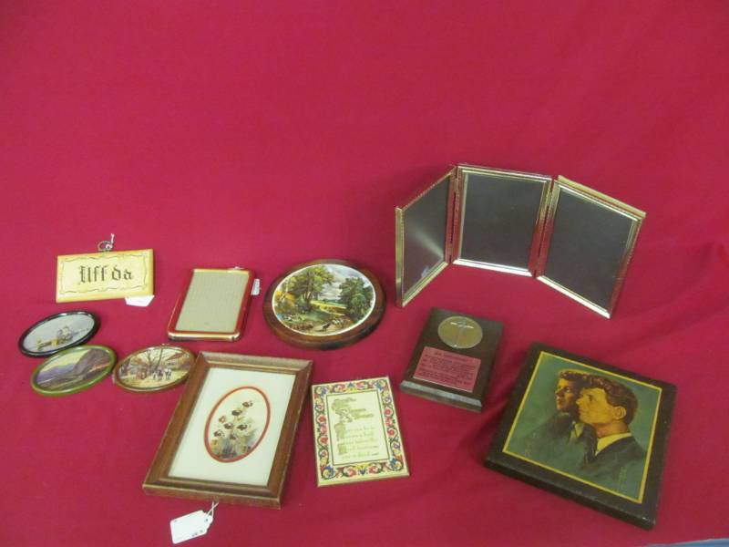 lot 36 image: pictures, picture frames