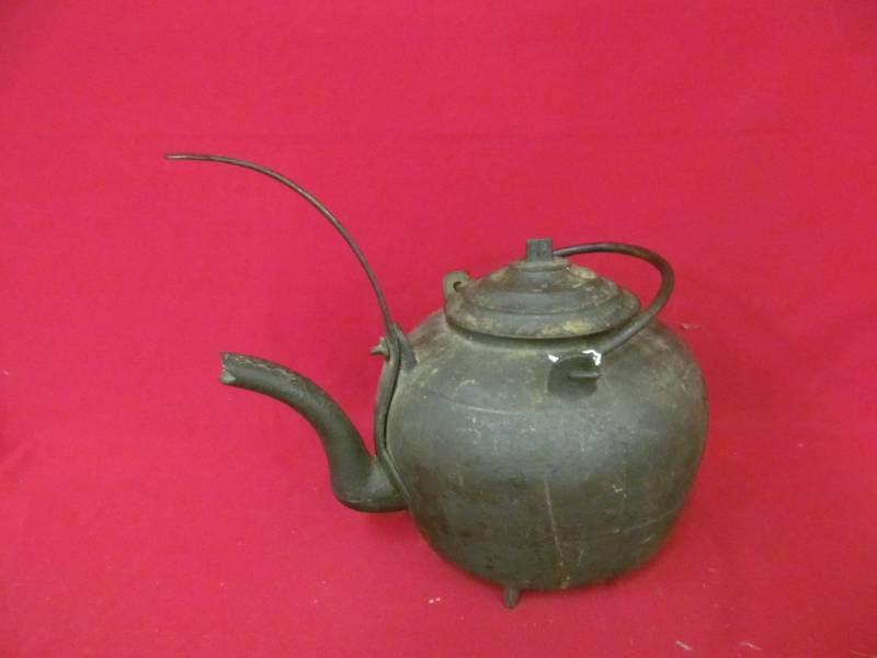 lot 98 image: vintage cast iron kettle