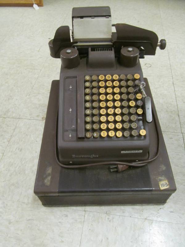 lot 115 image: vintage Burroughs cash register