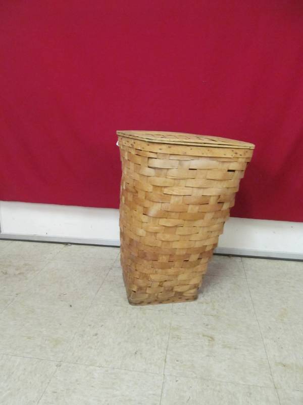 lot 119 image: antique laundry basket