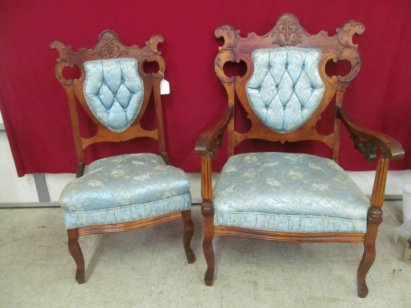 lot 148 image: antique lades and gentlemans chair