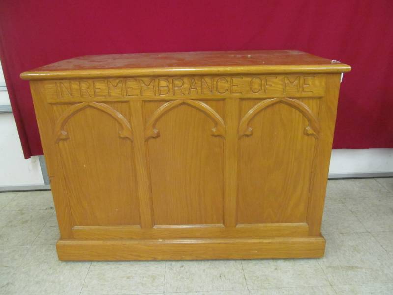 lot 149 image: communion table