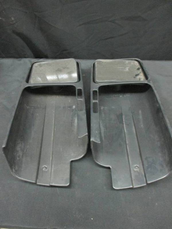 lot 98 image: Set of extending Mirrors