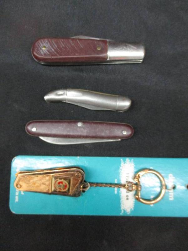 lot 145 image: 4 pocket knives