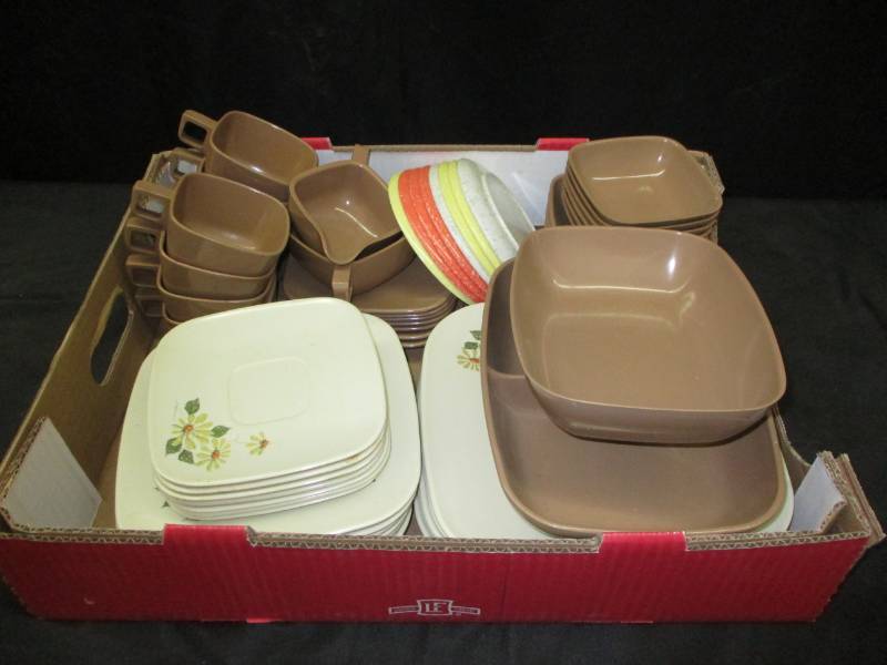 lot 148 image: 59 pieces of BrookPark they are like melmac material