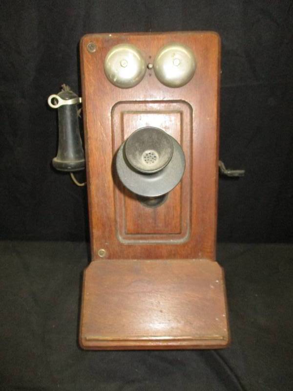 lot 150 image: Antique Kellogg Phone