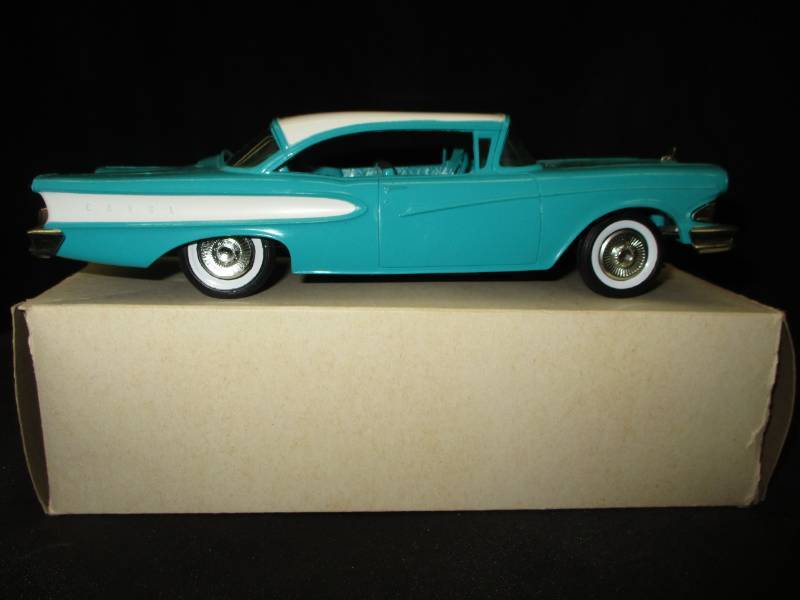 lot 168 image: 1968 Model Car in the box metal bottom