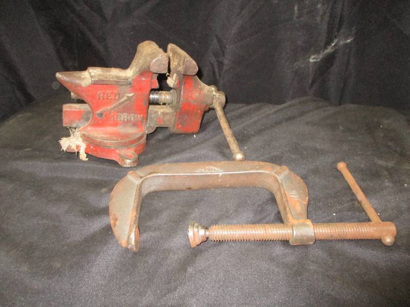 lot 185 image: Red Arrow Columbian Vise and Sea Clamp
