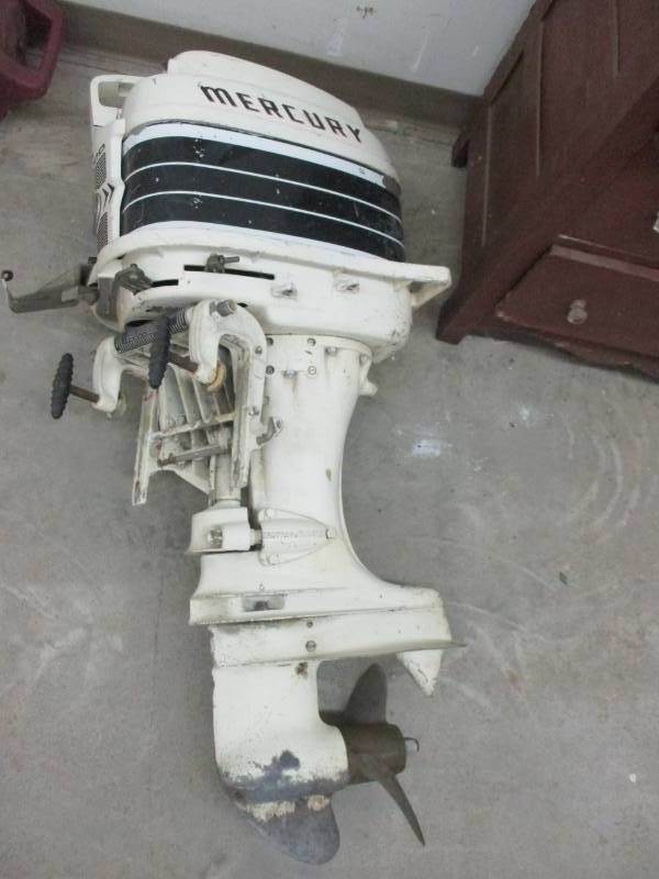 lot 16 image: Mercury 300 Powered by the Famous Thunderbolt Engine  As is Not tested