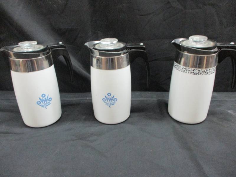 lot 37 image: Nice Coffee Pots