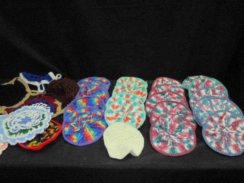 lot 41 image: Homemade Pot Holders