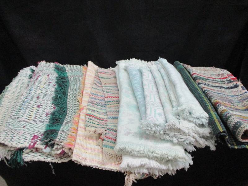 lot 45 image: Assortment of Rugs