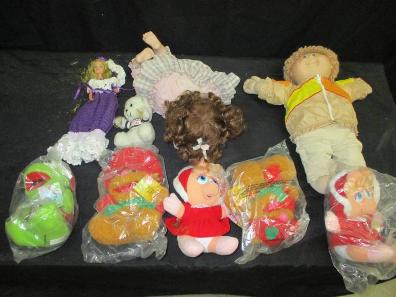 lot 60 image: Cabbage Patch Doll, Muphets, Collectors, Barbie Doll