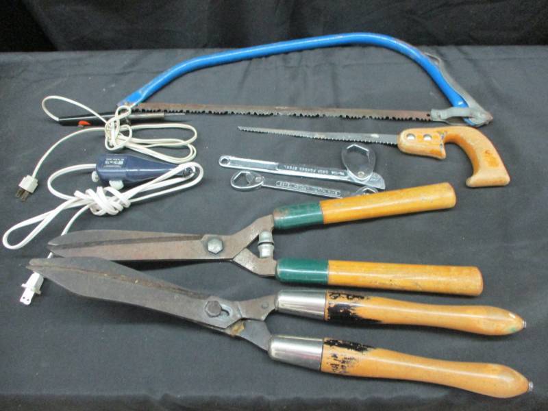 lot 73 image: Tools