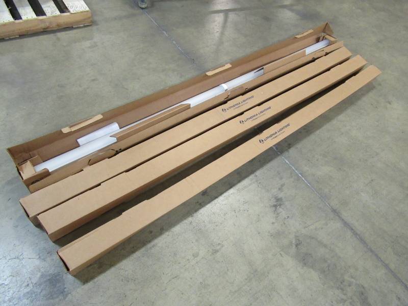 lot 132 image: 4 Lithonia Lighting LED Striplight Strip Shop Light (Common 8-ft Actual 2.62-in x 96-in) MNSL L96 2LL MVOLT 4