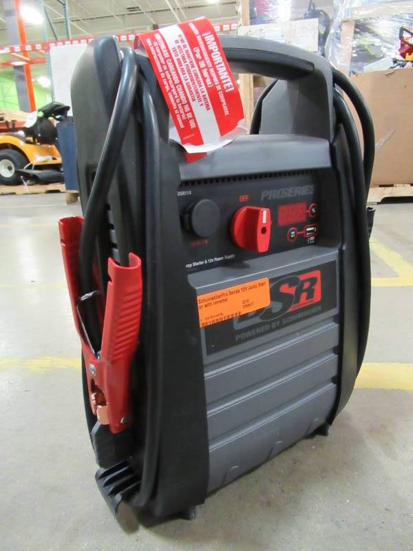 lot 20 image: SchumacherPro Series 12V Jump Starter with Inverter - Missing Charge Cord., DSR116DSR.