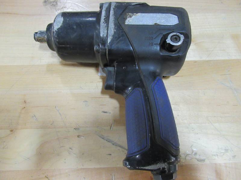 lot 23 image: Kobalt 0.5-in 1000-ft Air Impact Wrench SGY-AIR236 - USED