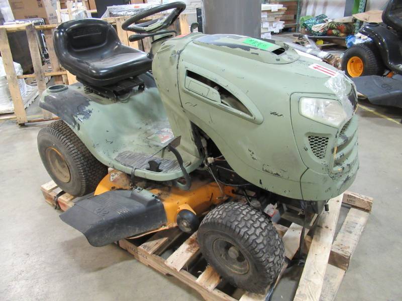 lot 78 image: Poulan PRO PP19A42 42 in. 19 HP V-Twin Briggs & Stratton Automatic Gas Front-Engine Riding Mower, - FOR PARTS