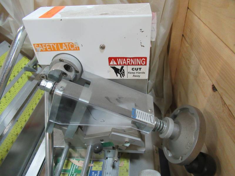 lot 95 image: Die Cutting Machine For Vinyl, Aluminum and Vertical Blinds, Model VAC1