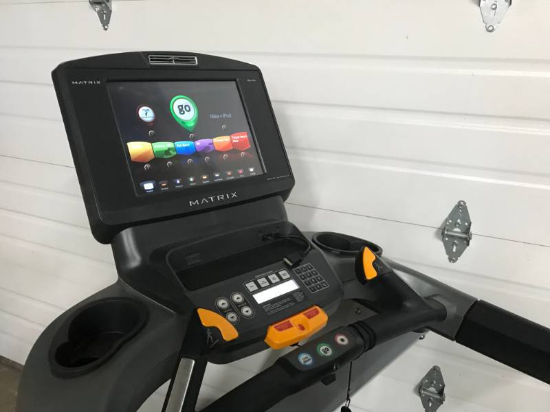 lot 2 image: Matrix T7X Treadmill