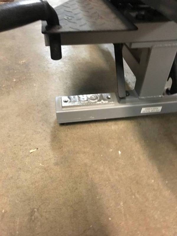 lot 12 image: York adjustable bench