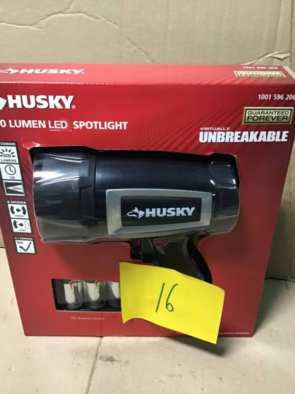 lot 16 image: Husky 500 Lumen LED Compact Unbreakable Spotlight new