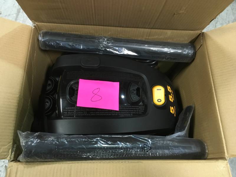 lot 8 image: Vacmaster Beast Professional Series 5 Gal. 5.5 Peak HP Jobsite WetDry Vacuum open box in like new condition