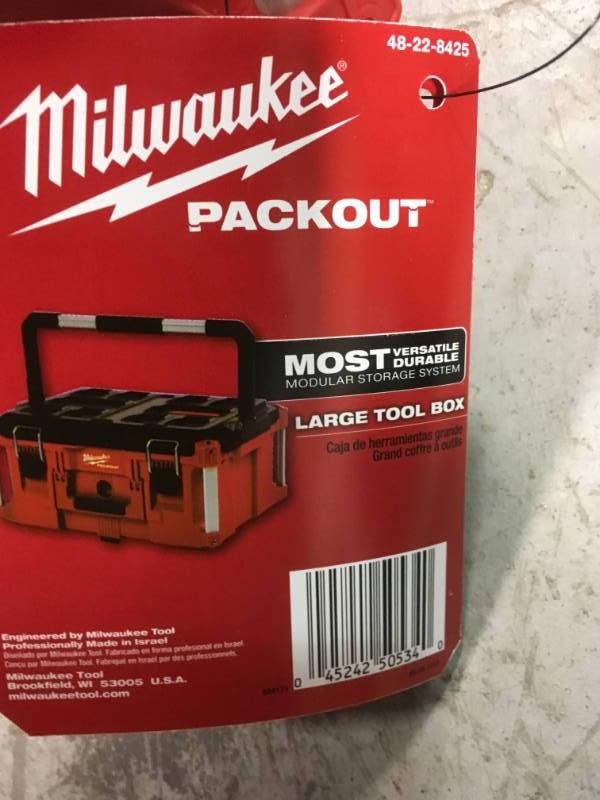 lot 55 image: Milwaukee PACKOUT 22 in. Large Tool Box open box in like new condition