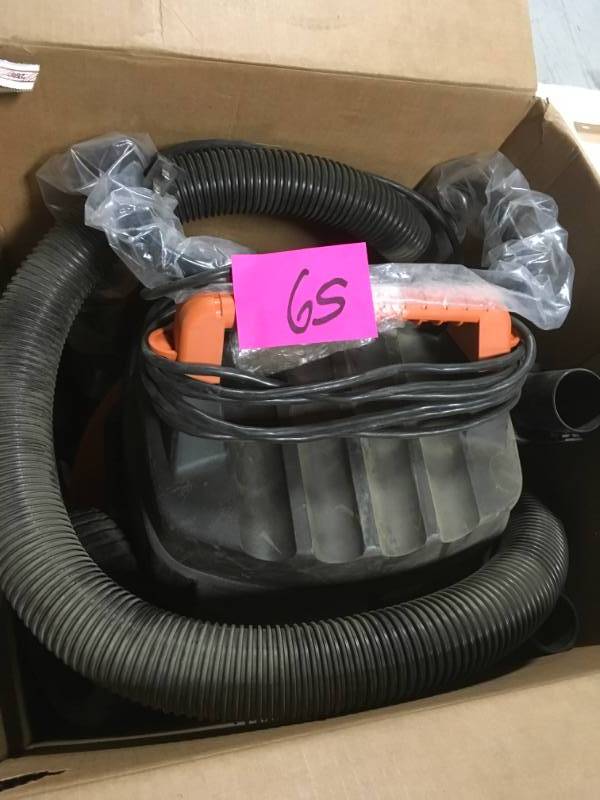 lot 65 image: RIDGID 16 Gal. 6.5-Peak HP WetDry Vacuum not used