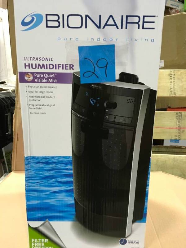 lot 29 image: Holmes 2 Gal. Ultrasonic Humidifier open box in like new condition