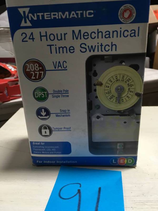 lot 91 image: Intermatic T104 40 Amp 208-277-Volt DPST 24-Hour Mechanical Time Switch with Indoor Enclosure not used