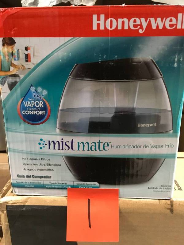 lot 1 image: Honeywell 0.5 Gal. MistMate Ultrasonic Cool Mist Humidifier open box in like new condition