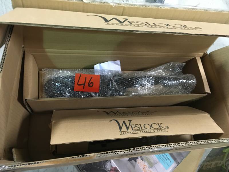 lot 46 image: Weslock Molten Bronze Single Cylinder Oil-Rubbed Bronze Right-Hand Stonebriar Door Handleset with Carlow Lever open box in like new condition