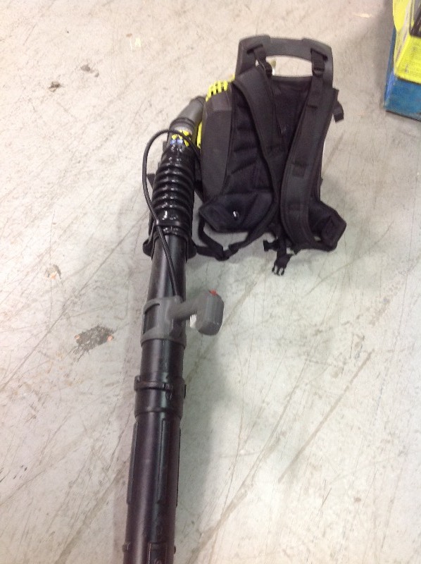lot 111 image: Ryobi  175 MPH 760 CFM 38cc Gas Backpack Leaf Blower in working conditions